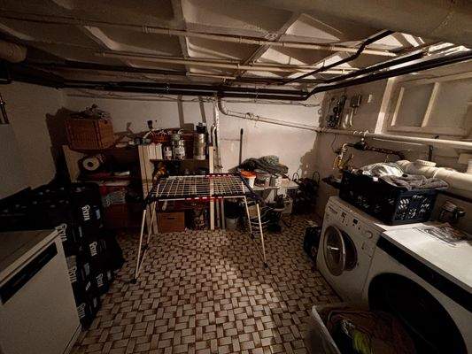 Hauswirtschaftsraum KG