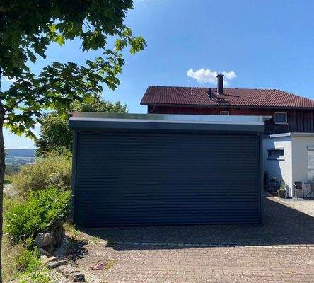 Haus - Nordansicht mit Carport