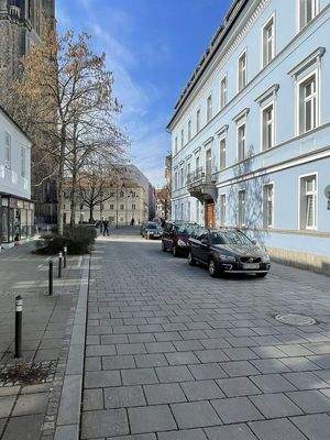 Zugang v Herrenstraße