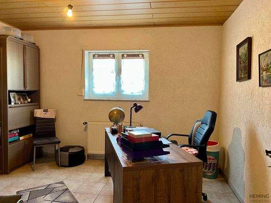 Arbeitszimmer_Soutterain