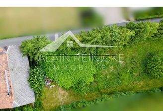 vorderer Teil des Grundstücks