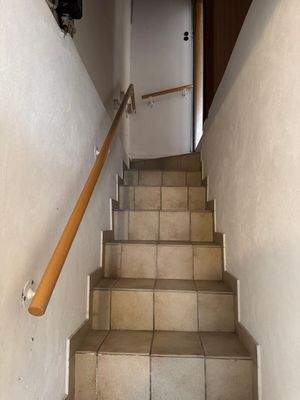 54 KG - Treppenaufgang zum EG.jpg