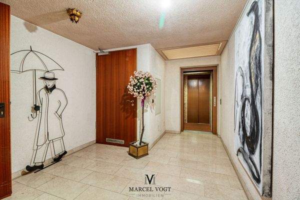 Hauseingang Garagenebene