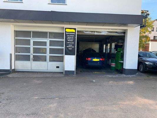 Ansicht Werkstattzugang zwei Rolltore1.jpg