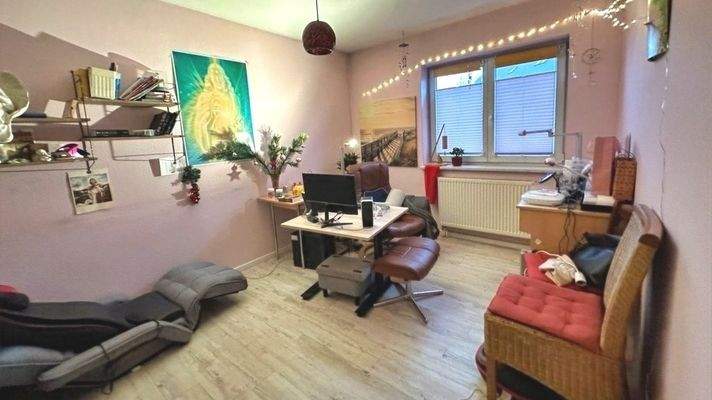 Arbeits-/Gästezimmer