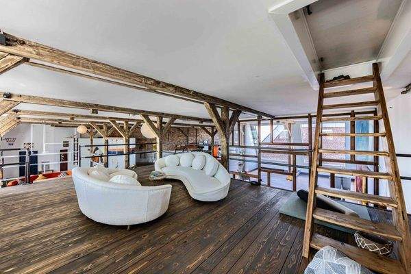 Treppe zum Dachboden