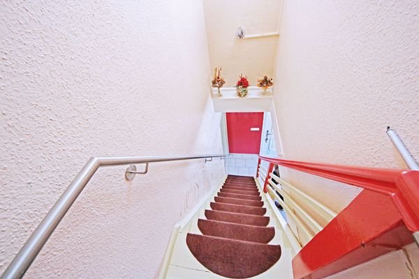 Treppe vom EG zum DG 2