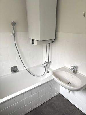 Modernes Badezimmer