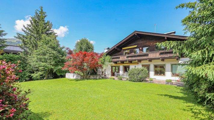 KITZIMMO-Baugrundstück mit Altbestand in Toplage auf der Bichlalm - Immobilien Kitzbühel.