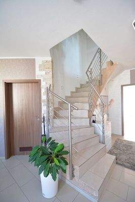 Treppenhaus in das DG