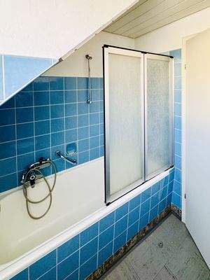 Badezimmer im Dachgeschoss