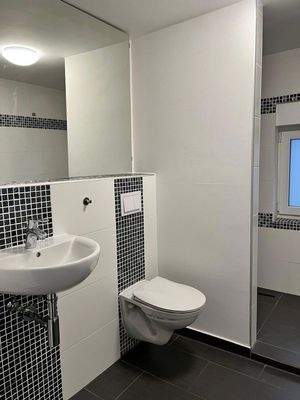 Kleines Bad / Gäste WC 1