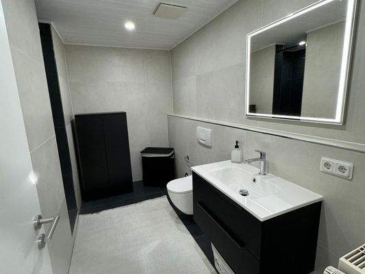 Badezimmer EG rechts