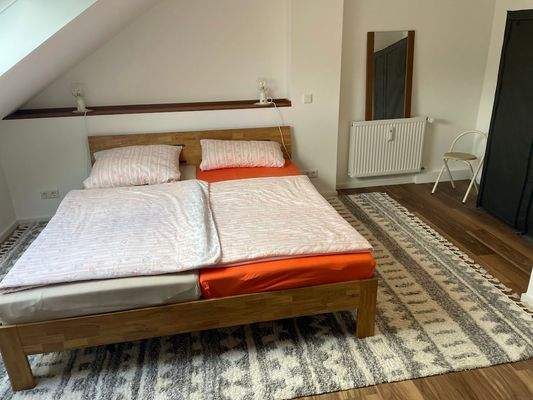 Teilansicht II Schlafzimmer