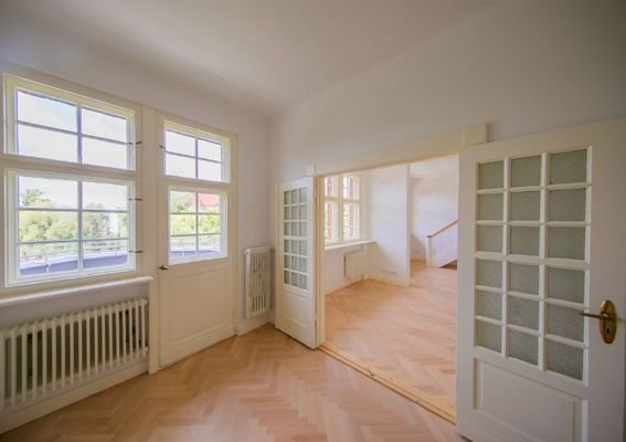 Schlafzimmer mit Balkon