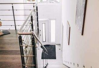 Treppenhaus_mit-Galerie