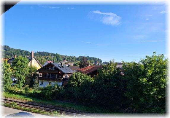 --Aussicht ins Grüne.jpg