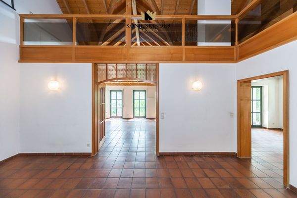 EG: Blick in den Wohn-/ Essbereich