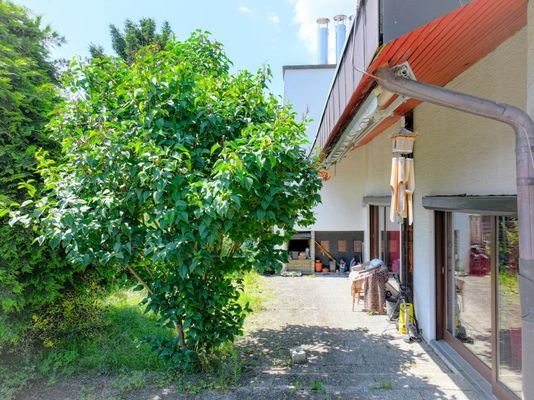 Terrasse u. Garten EG-Wohnung