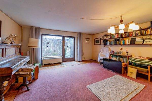 Wohn- oder Arbeitszimmer