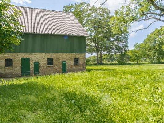 Stall mit Anbindung an die Hauskoppel