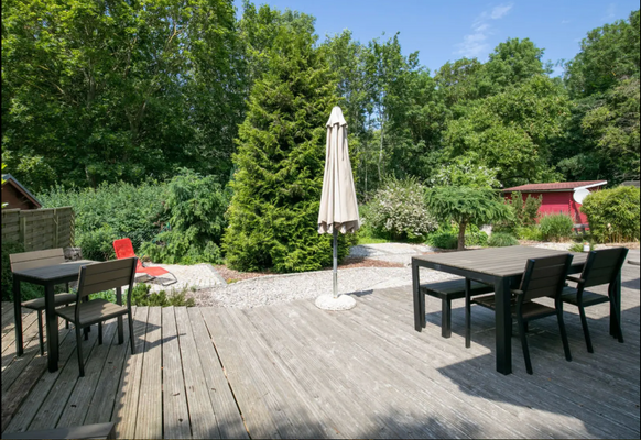 Ansicht Terrasse mit Garten 