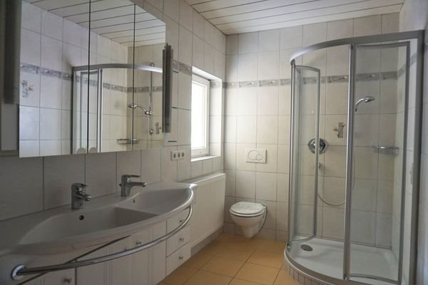 Badezimmer DG