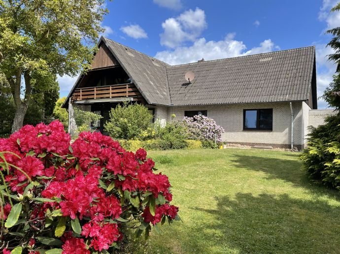 Landhaus östlich von Lüneburg mit viel Gestaltungsmöglichkeit und Weitsicht