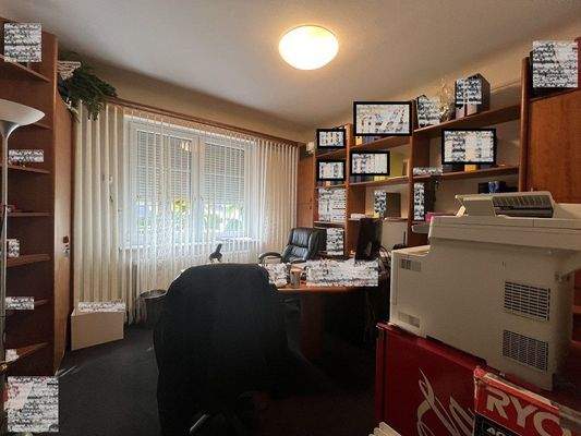 9. Haus re. EG Büro