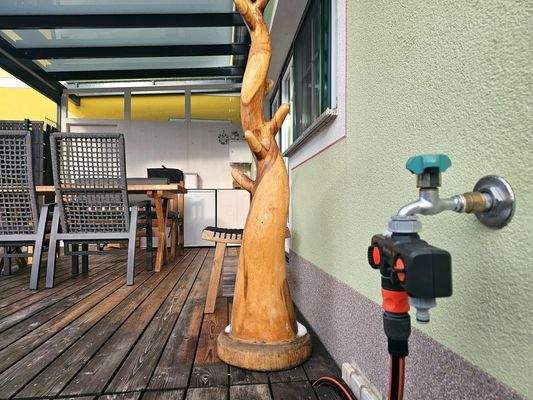 Wasser- & Stromanschl. (Kühlschrank) a.d. Terrasse