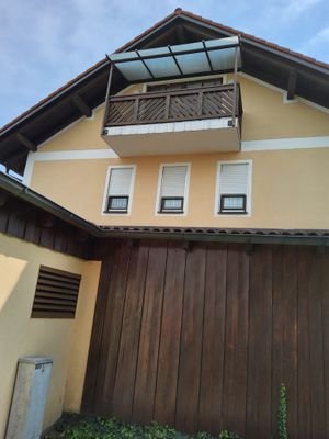 Seitenansicht-und-Balkon01.jpg