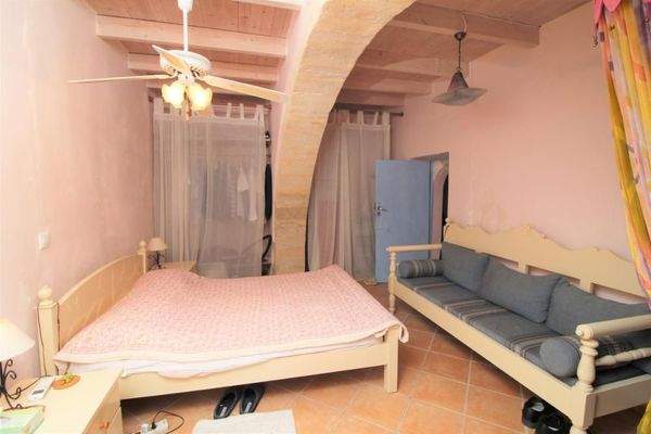 Schönes Steinhaus zum Verkauf mit Meerblick in Aspro