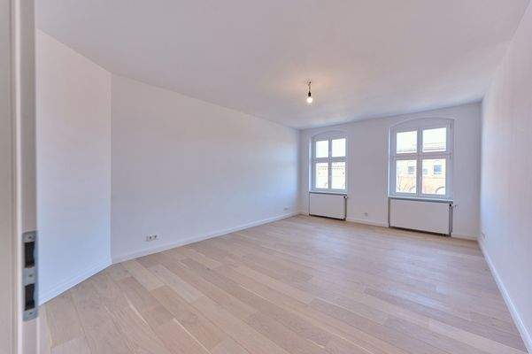 04_großes Zimmer mit Ausblick