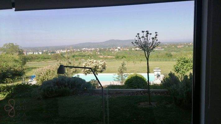 aae36f12-e265-4b82-b2c0-fb3365f93e2b