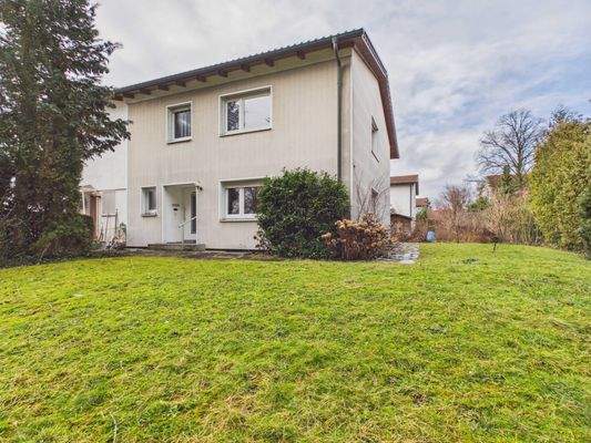 Hausansicht mit Eingang