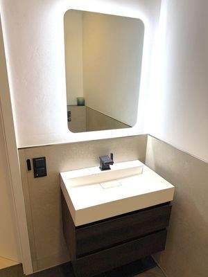 Gäste-WC mit Dusche