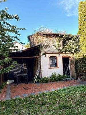 Gartenhaus und Überdachung