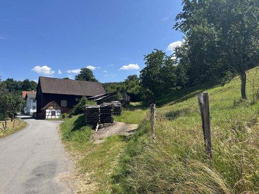 Zufahrt Rückseite