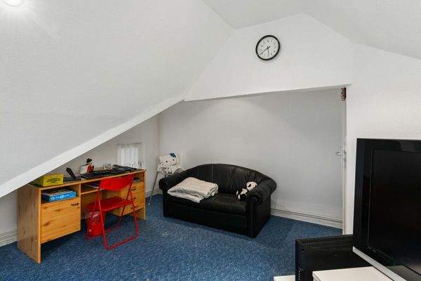 Dachgeschoss Wohnung 2