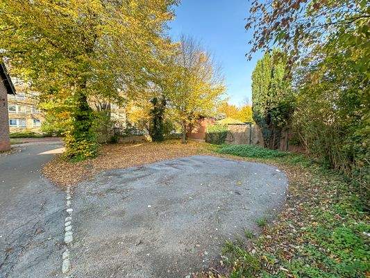 angrenzendes Grundstück