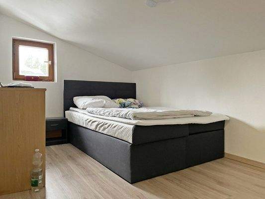 Schlafzimmer (2).jpg