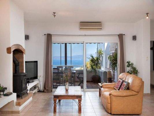 Kreta, Elounda: Villa mit Pool und atemberaubendem Meerblick auf die Bucht zu verkaufen