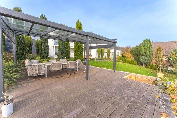 überdachter Freisitz/Pergola