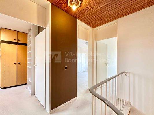 5049 Blick in die Zimmer Obergeschoss 