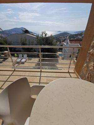 Blick vom Balkon aufs Meer