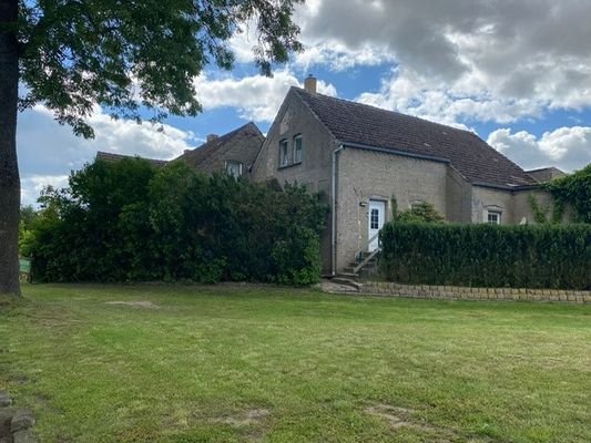 Nebengebäude m. Ferienwohnung