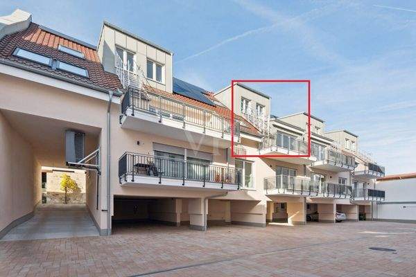 Hinteransicht mit Lage der Wohnung