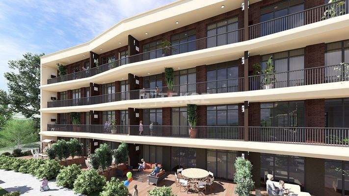Apartments in a Complex Next to the State Hospital in Yalova