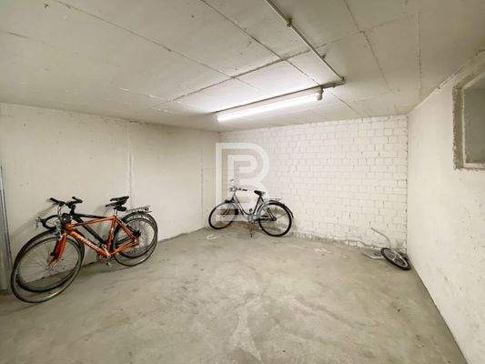 Fahrradkeller hinten