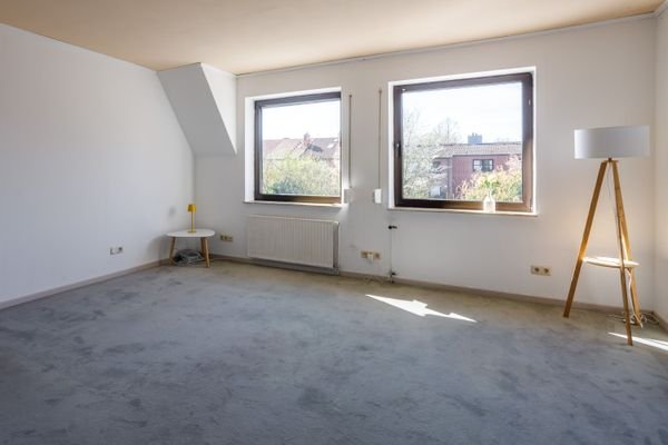 Schlafzimmer zum Garten.jpg